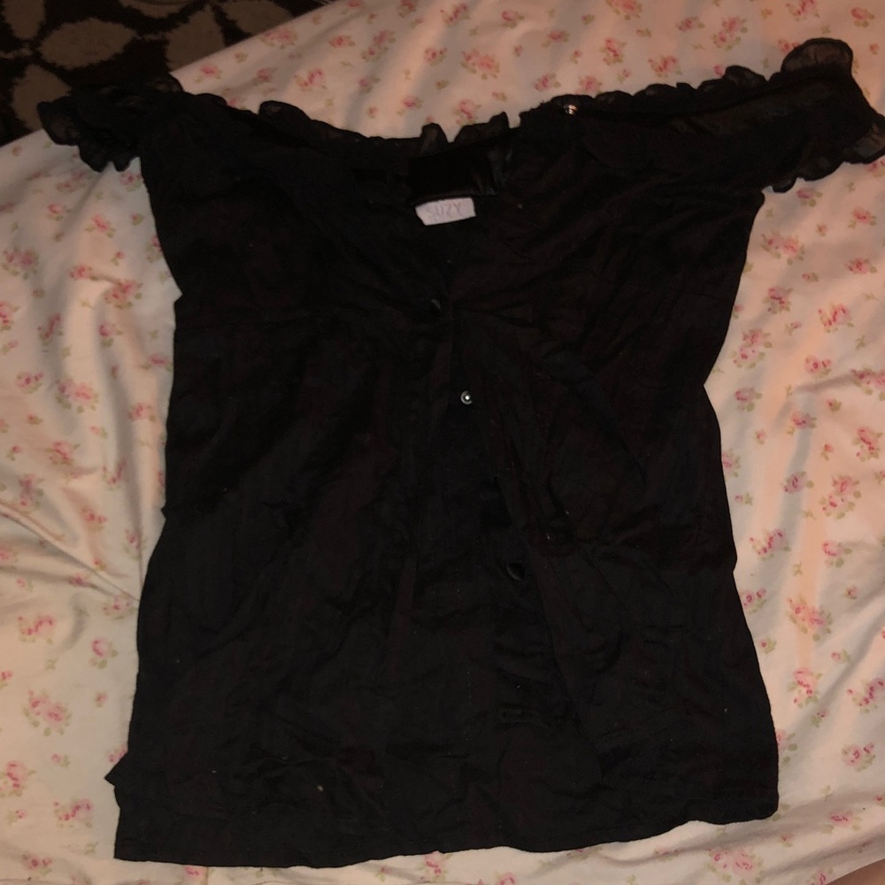 Suzy Shier Black Off-Shoulder Ruffle Top